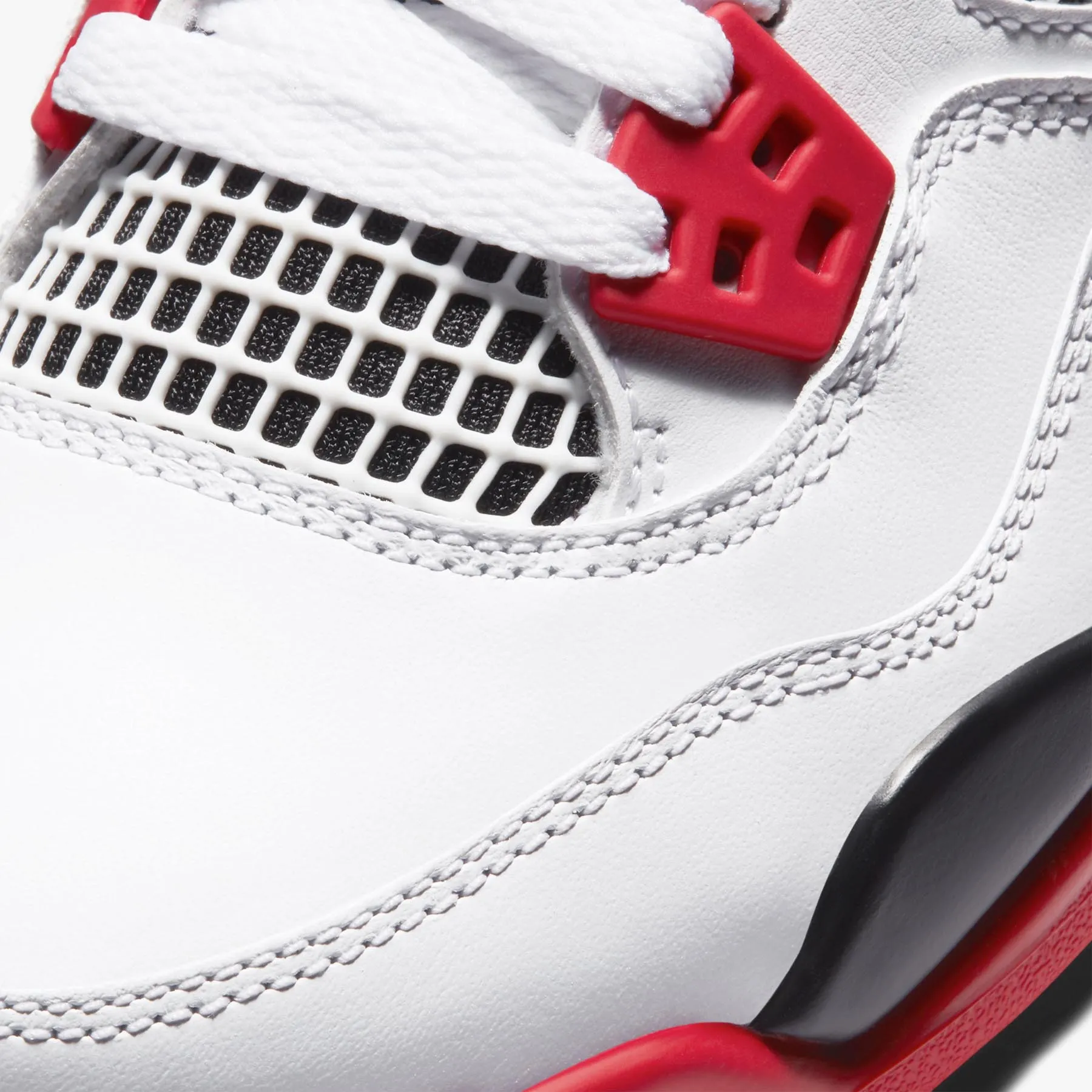 Air Jordan 4 Retro OG GS 'Fire Red' 2020