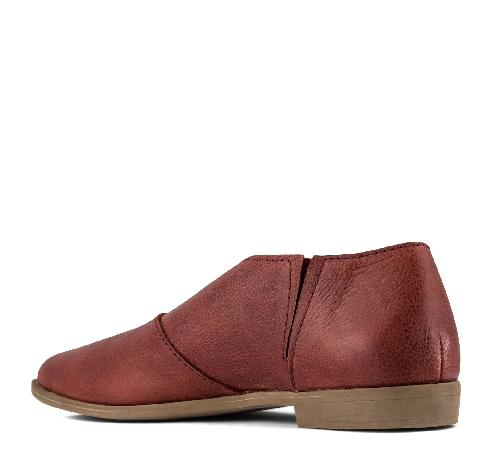 Bueno Blake Flat