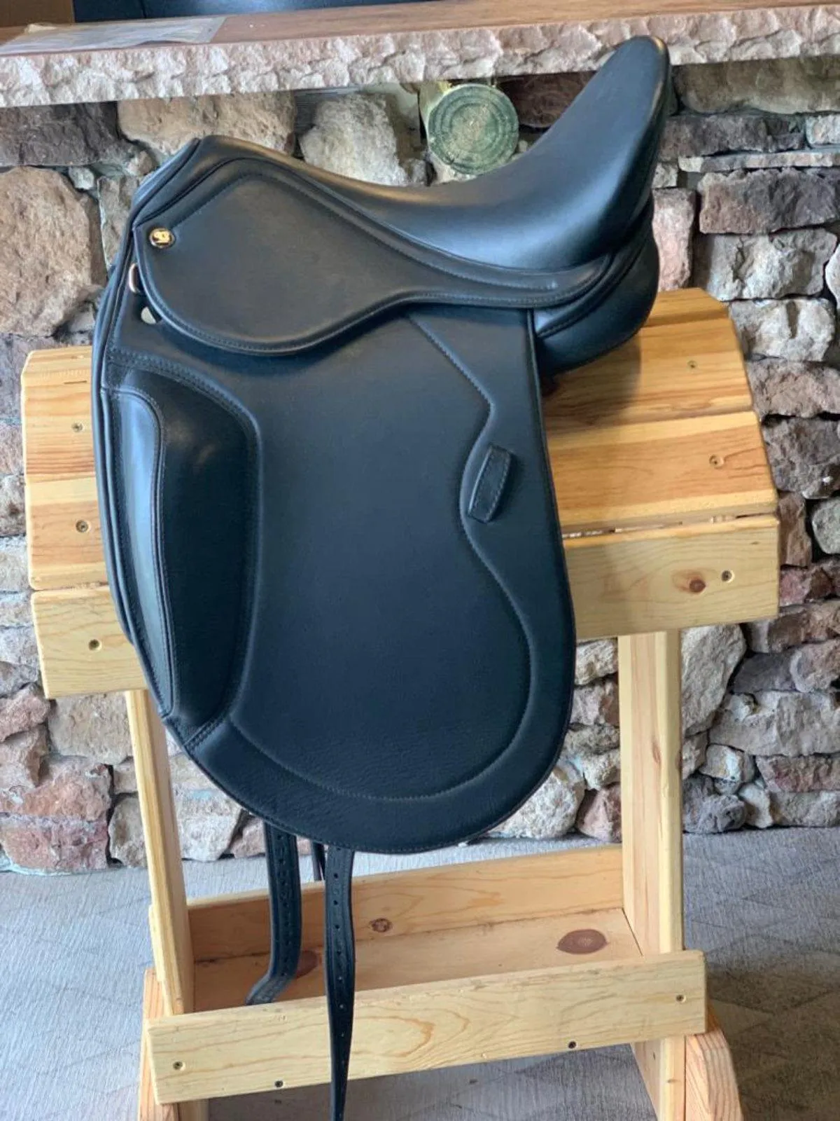 DP Saddlery Tango 6021