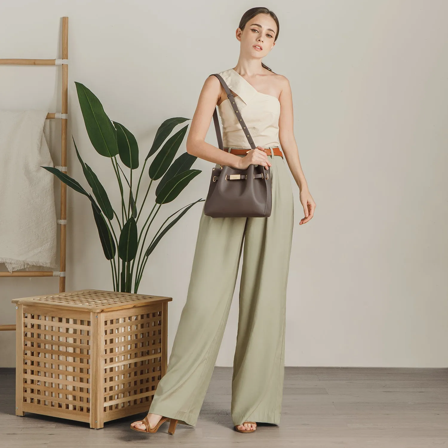 Gal Bucket Bag - Mocha