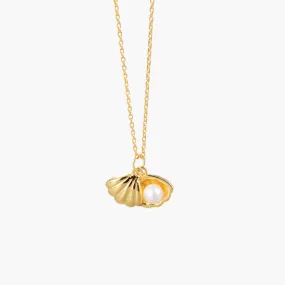 Gold Shell Pearl Necklace