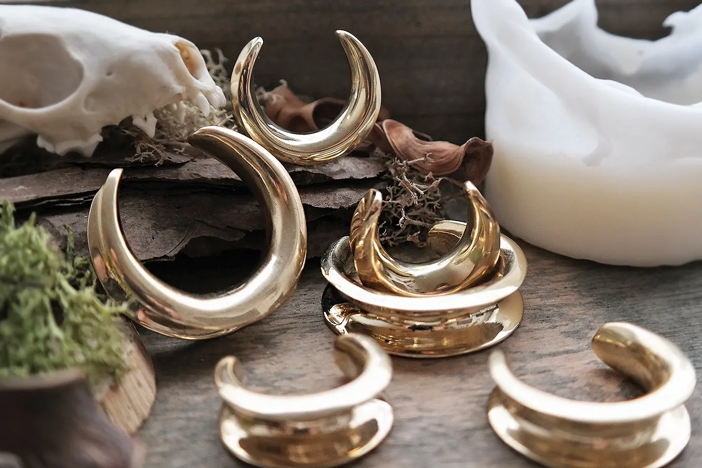 Golden Brass Saddle Spreaders