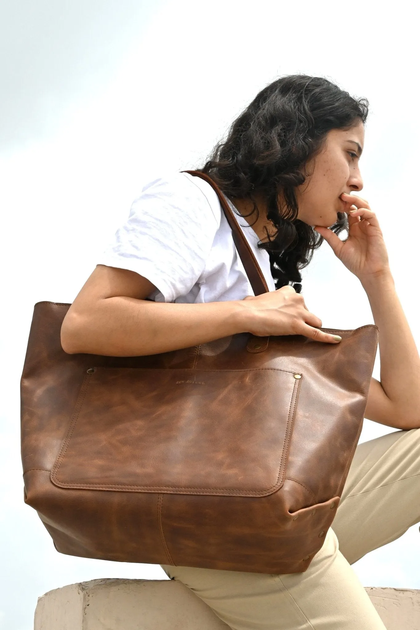 KIER  - LEATHER HAND BAG