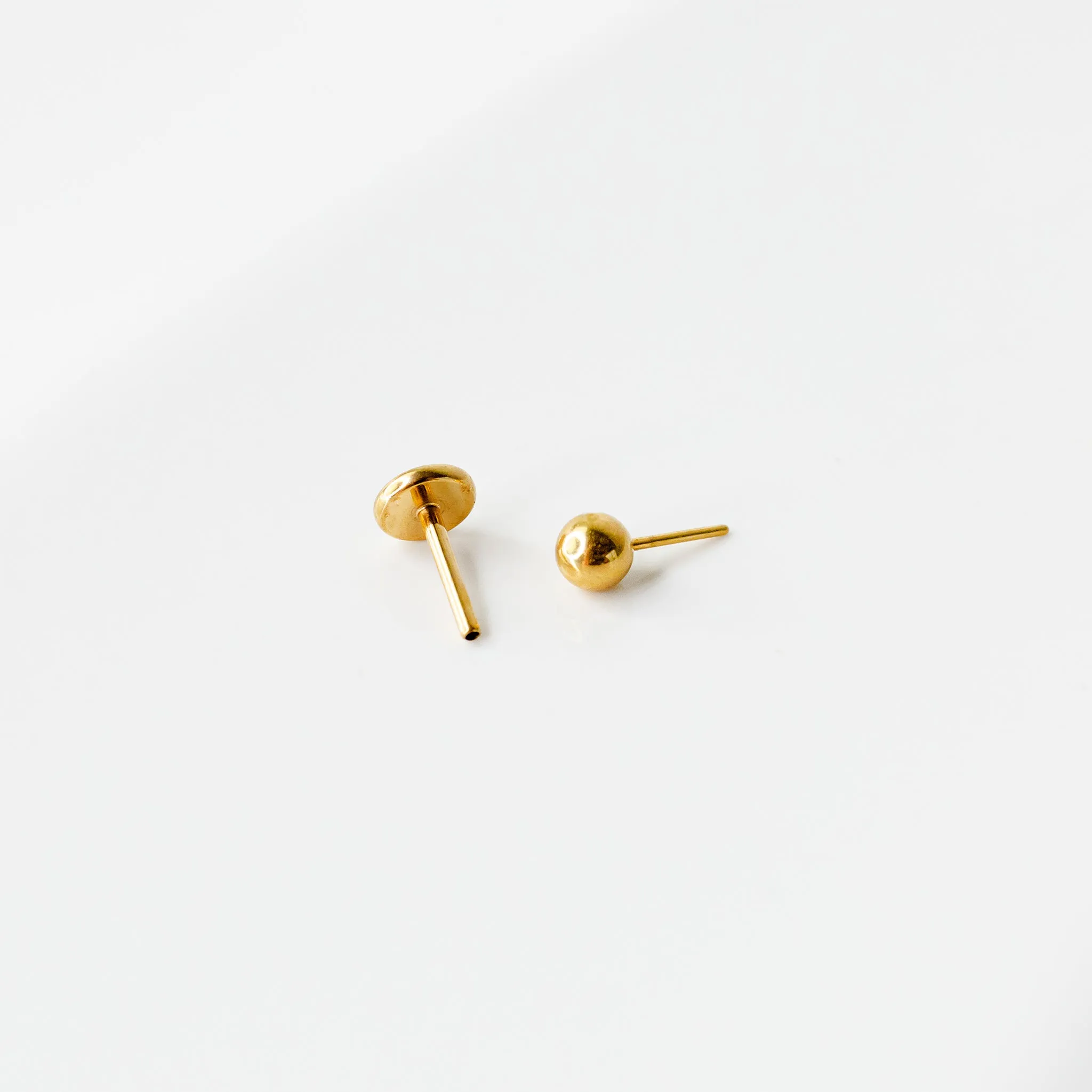 Smooth Sphere Flat Back Nose Stud