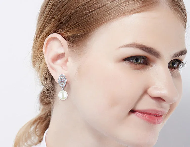 Sterling silver majestic hanged pearl earring