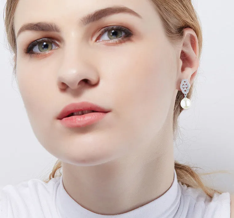 Sterling silver majestic hanged pearl earring