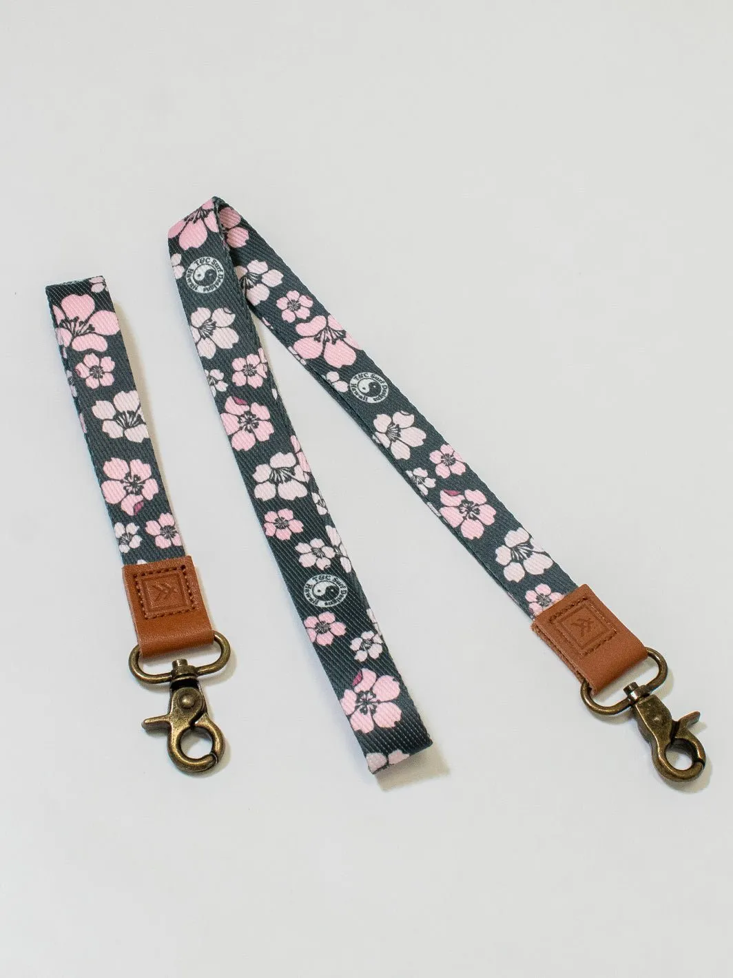 T&C Surf X Threads Wallet Sakura Lanyard