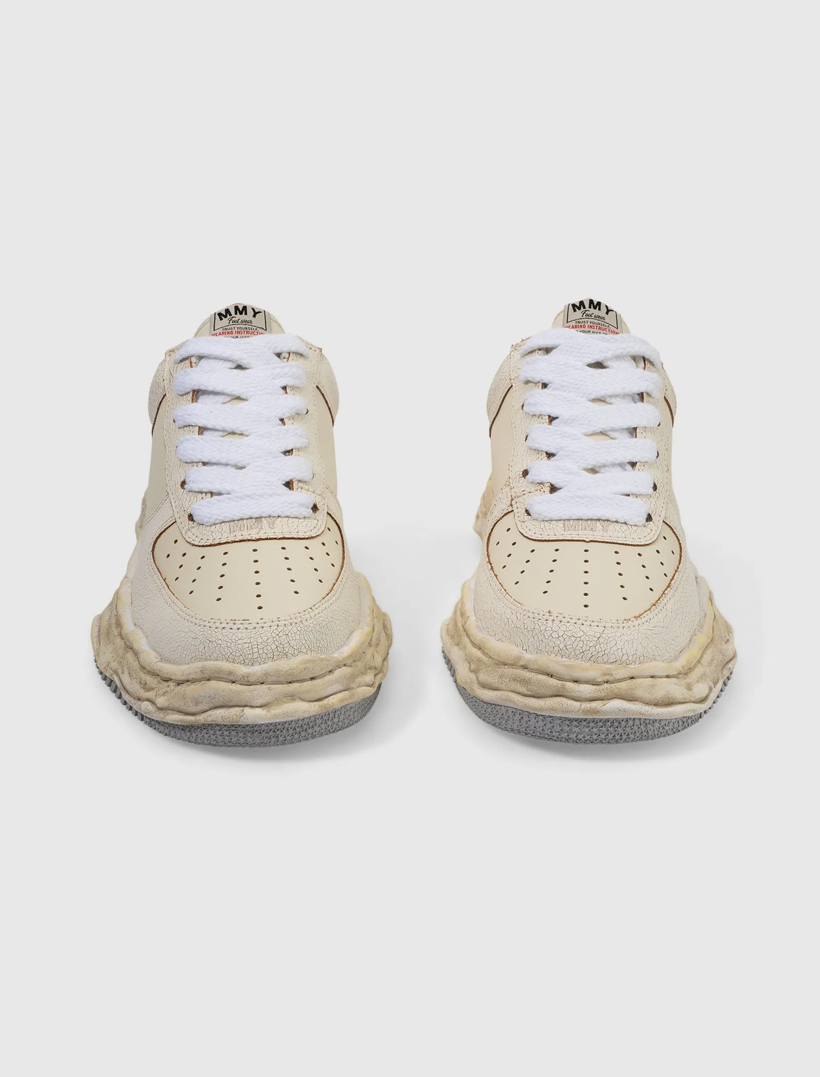 WAYNE LOW TOP CRACKING LEATHER SNEAKERS WHITE