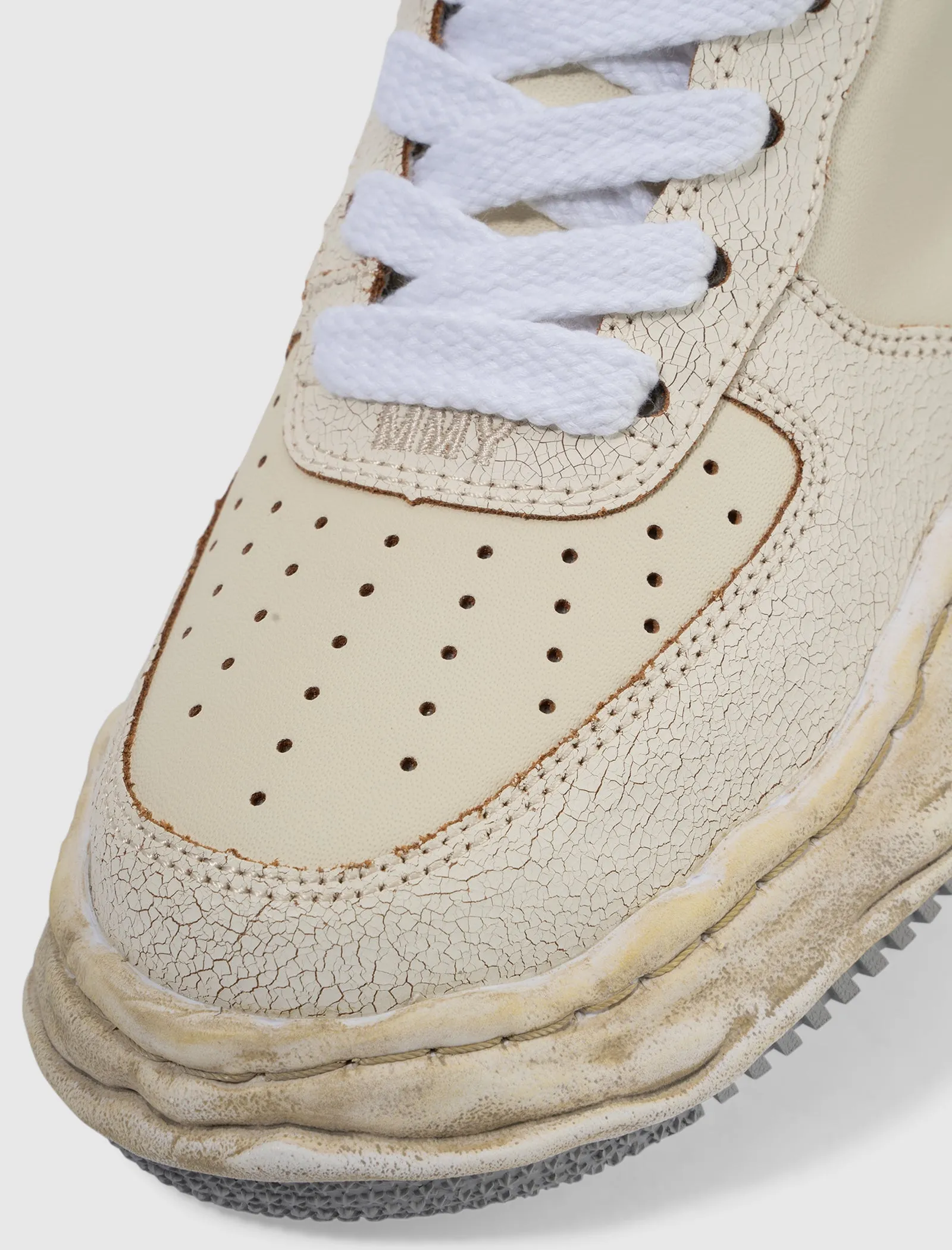 WAYNE LOW TOP CRACKING LEATHER SNEAKERS WHITE